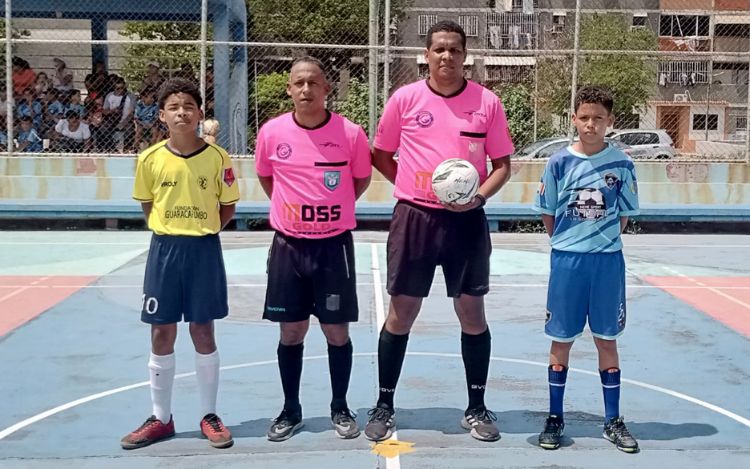 Jogador Guaracarumbo FC vs  Meme Sport (Sub-14) 